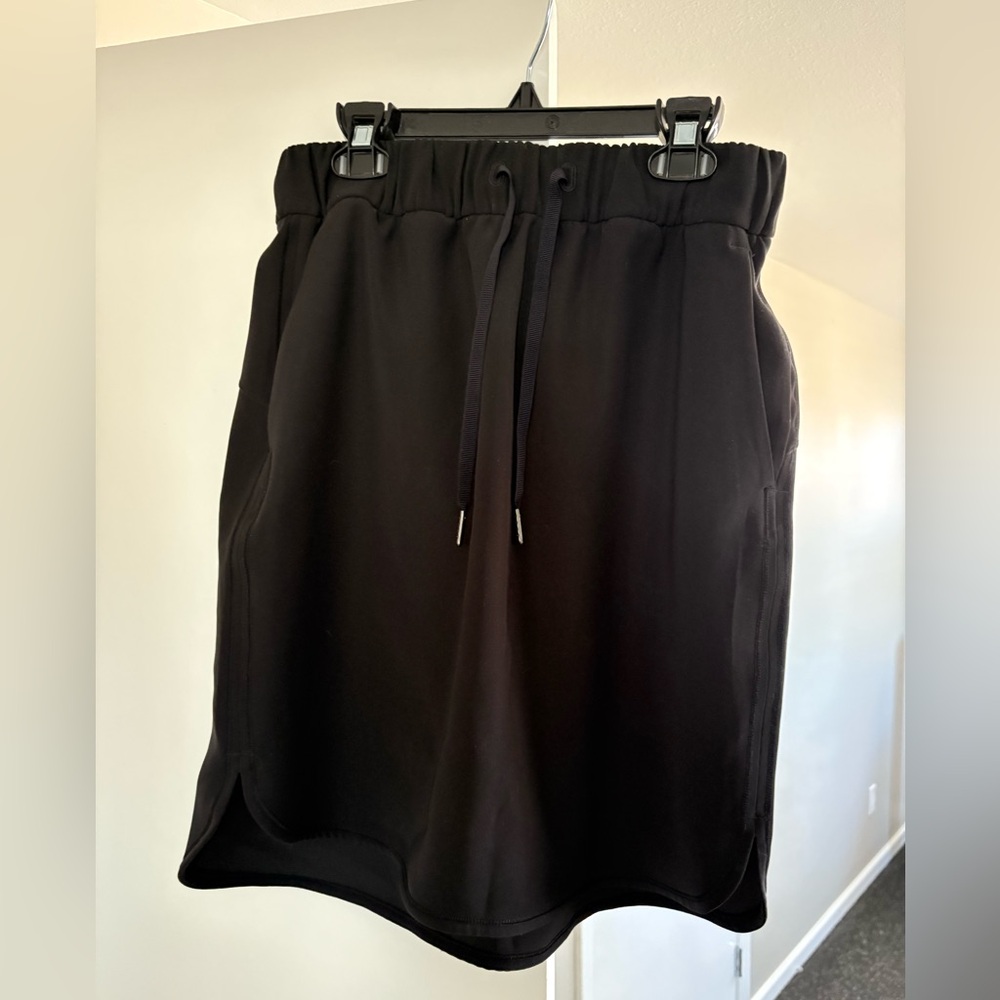 Lululemon Athletica Black Skirt with Drawstring